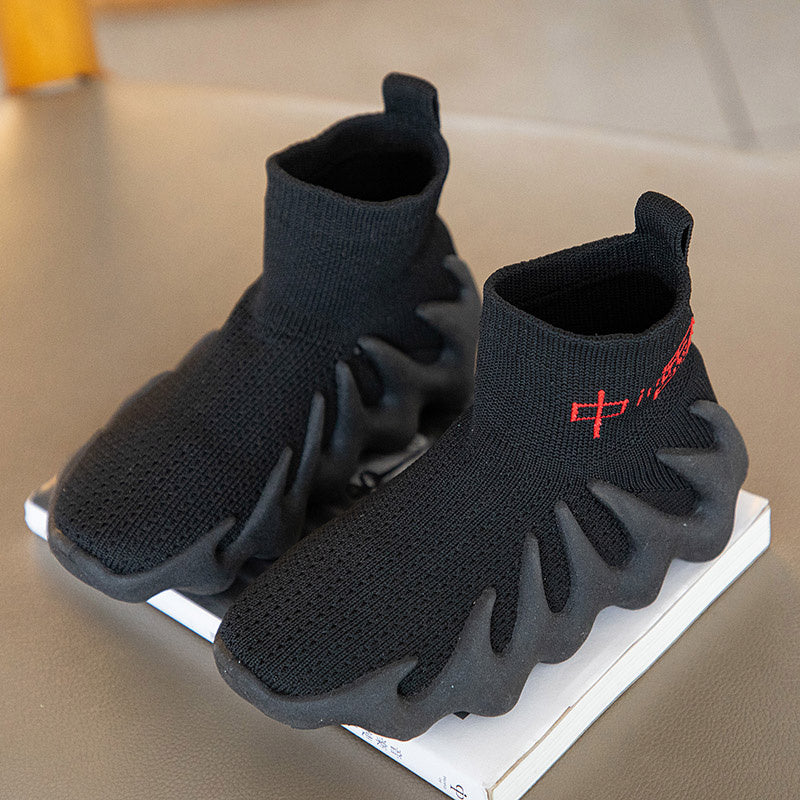 Sock-style sneaker with sculpted sole and breathable knit upper