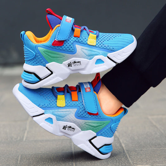 Chunky mesh sneaker with double strap closure and sculpted sole