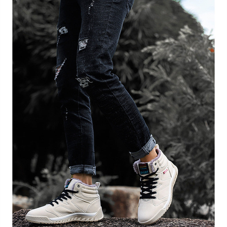 Ankle-high lace-up shoe with soft lining and durable sole